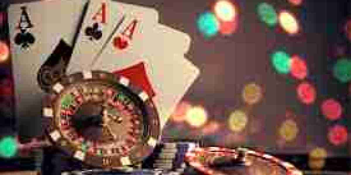 O jogo mais clássico e divertido dos cassinos virtuais é, sem dúvida, o slot. Fácil de jogar, cheio de efeitos e com aqu