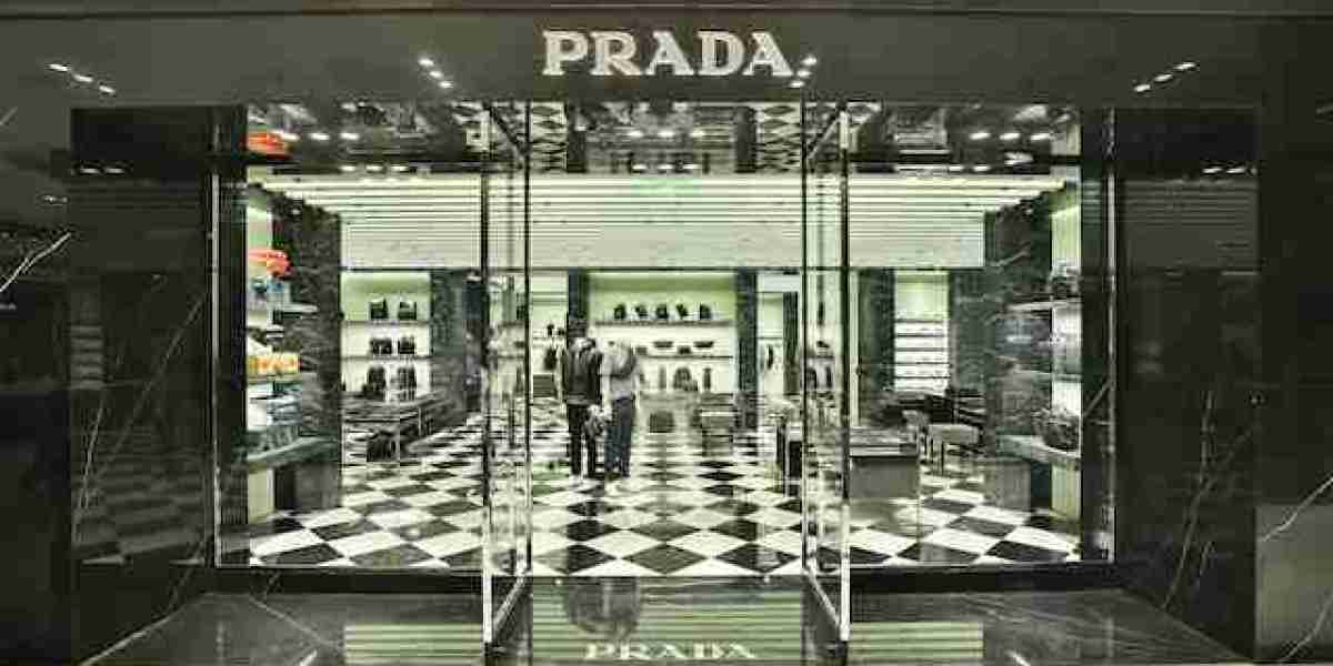 Prada Outlet Online