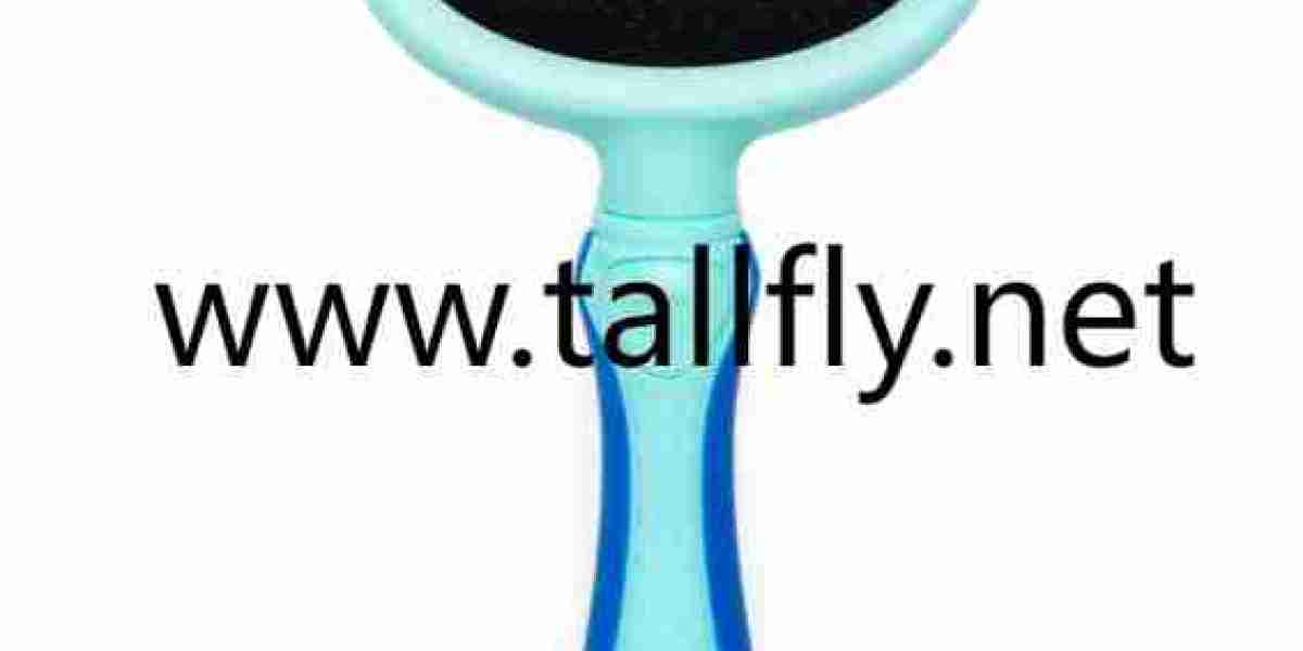 Transform Tangles into Bonds with Pet Knot Untying Comb